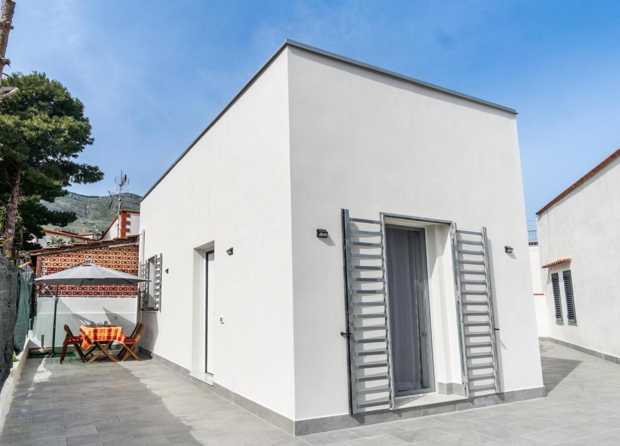 Nika Nika Holiday House Carini Esterno foto